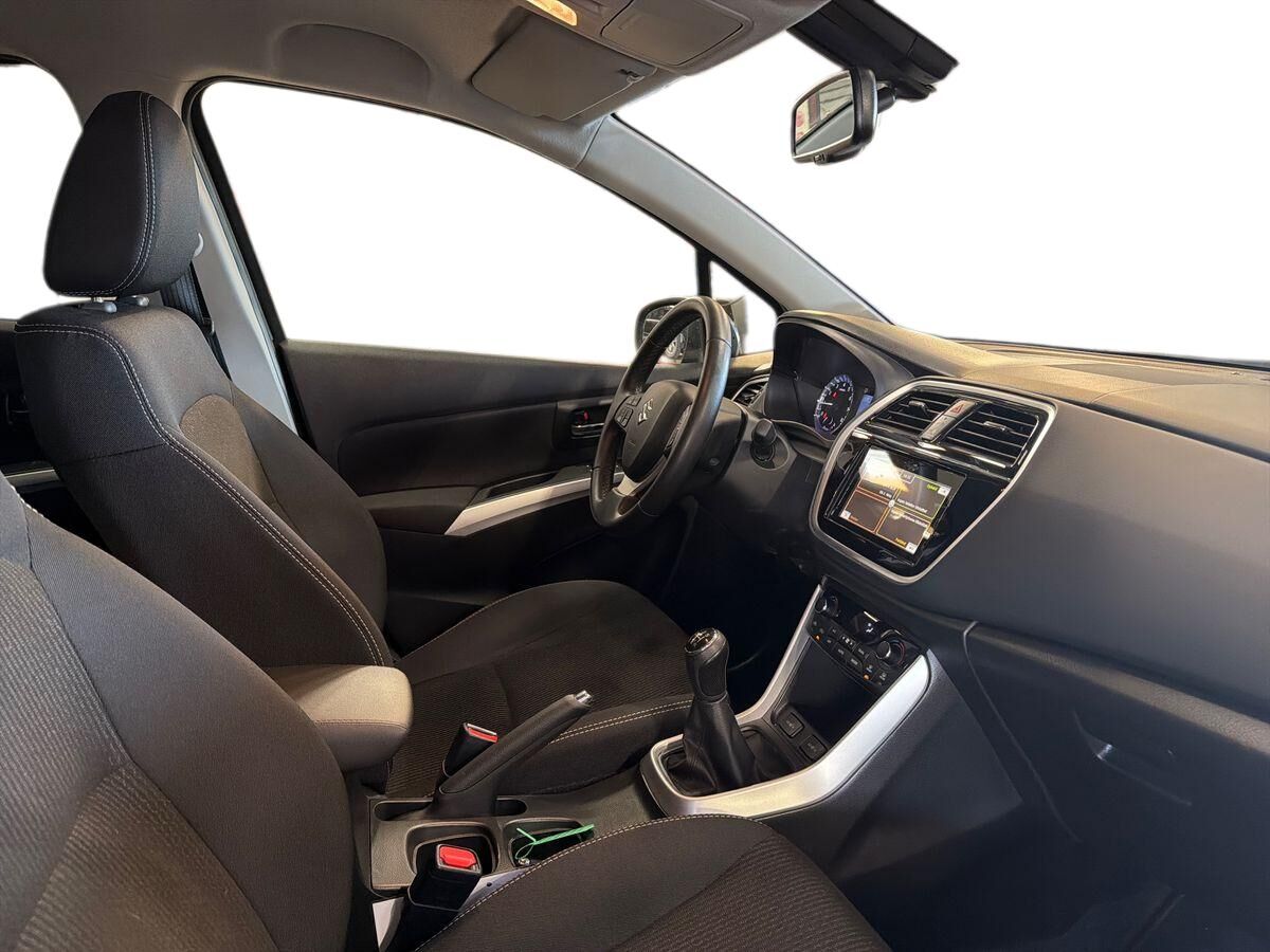 Billede af Suzuki S-Cross 1,0 Boosterjet Active 112HK 5d