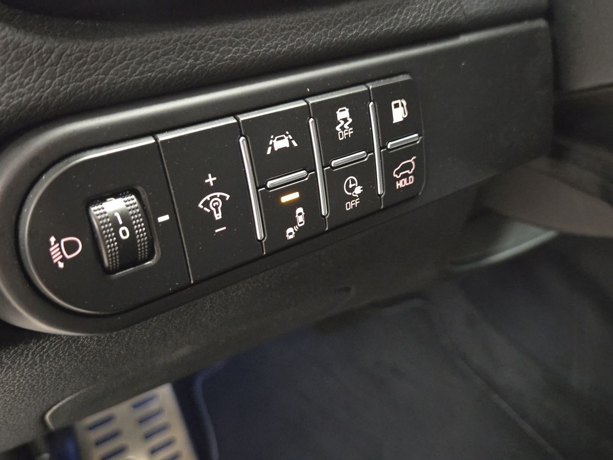 Billede af Kia Ceed SW 1,6 GDI PHEV  Plugin-hybrid Upgrade m/Plus DCT 141HK Stc 6g Aut.