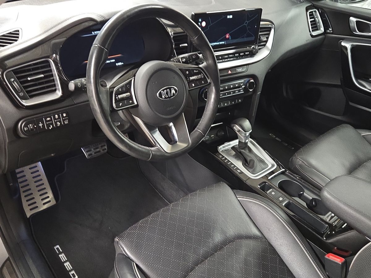 Billede af Kia Ceed SW 1,6 GDI PHEV  Plugin-hybrid Upgrade m/Plus DCT 141HK Stc 6g Aut.