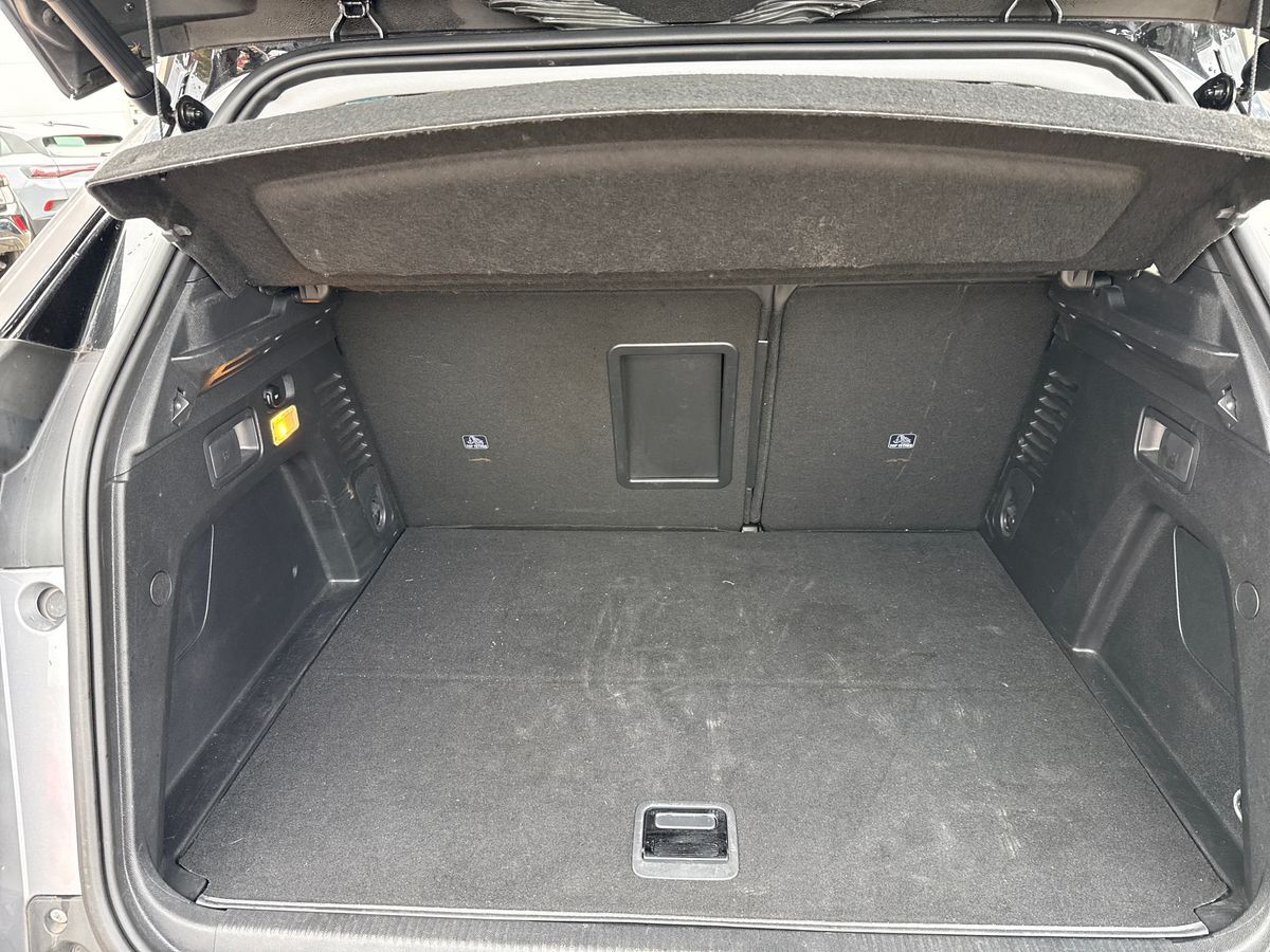 Billede af Peugeot 3008 1,6 PureTech  Plugin-hybrid Allure Pack EAT8 225HK 5d 8g Aut.