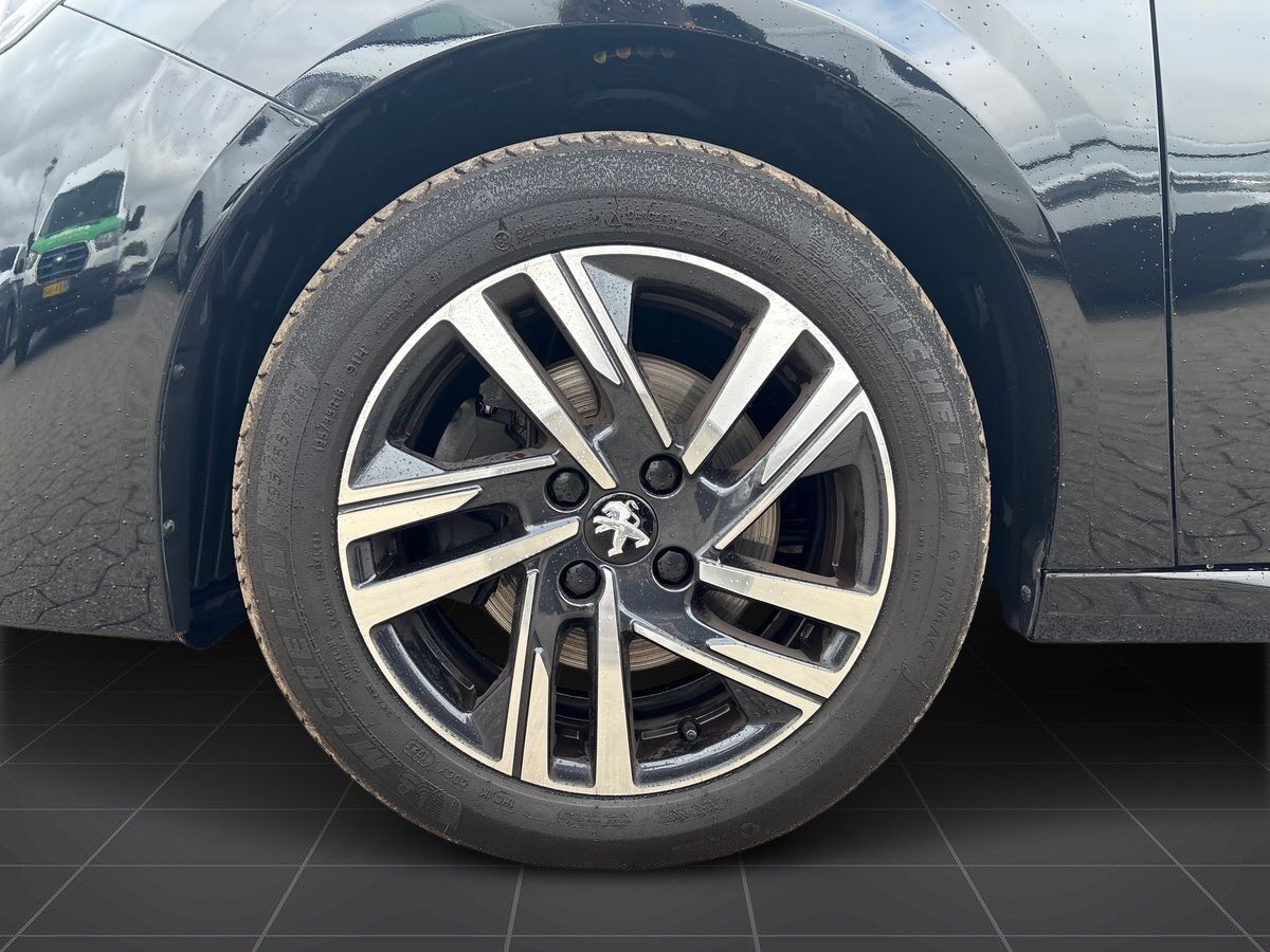 Billede af Peugeot 208 1,2 PureTech Allure Pack 100HK 5d 6g