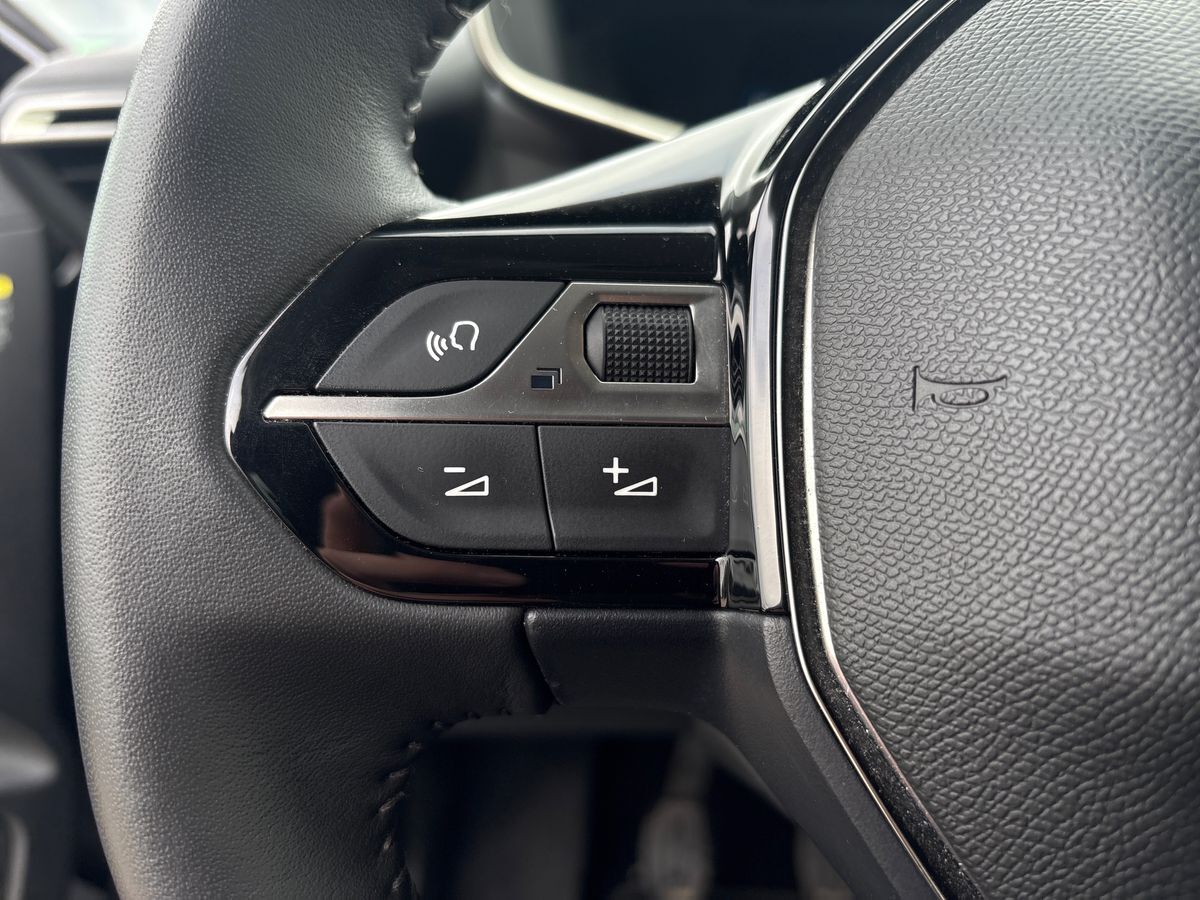 Billede af Peugeot 208 1,2 PureTech Allure Pack 100HK 5d 6g