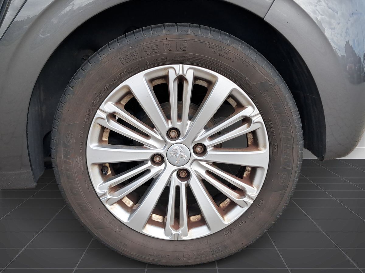 Billede af Peugeot 208 1,2 PureTech Prestige 82HK 5d