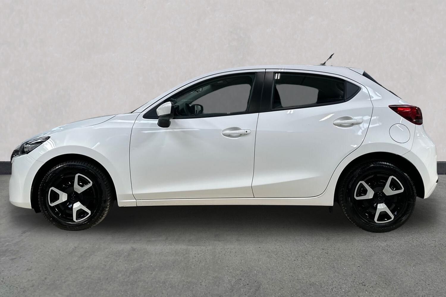 Billede af Mazda 2 1,5 e-Skyactiv-G  Mild hybrid Centre-Line 90HK 5d 6g