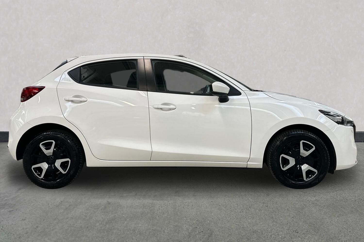 Billede af Mazda 2 1,5 e-Skyactiv-G  Mild hybrid Centre-Line 90HK 5d 6g