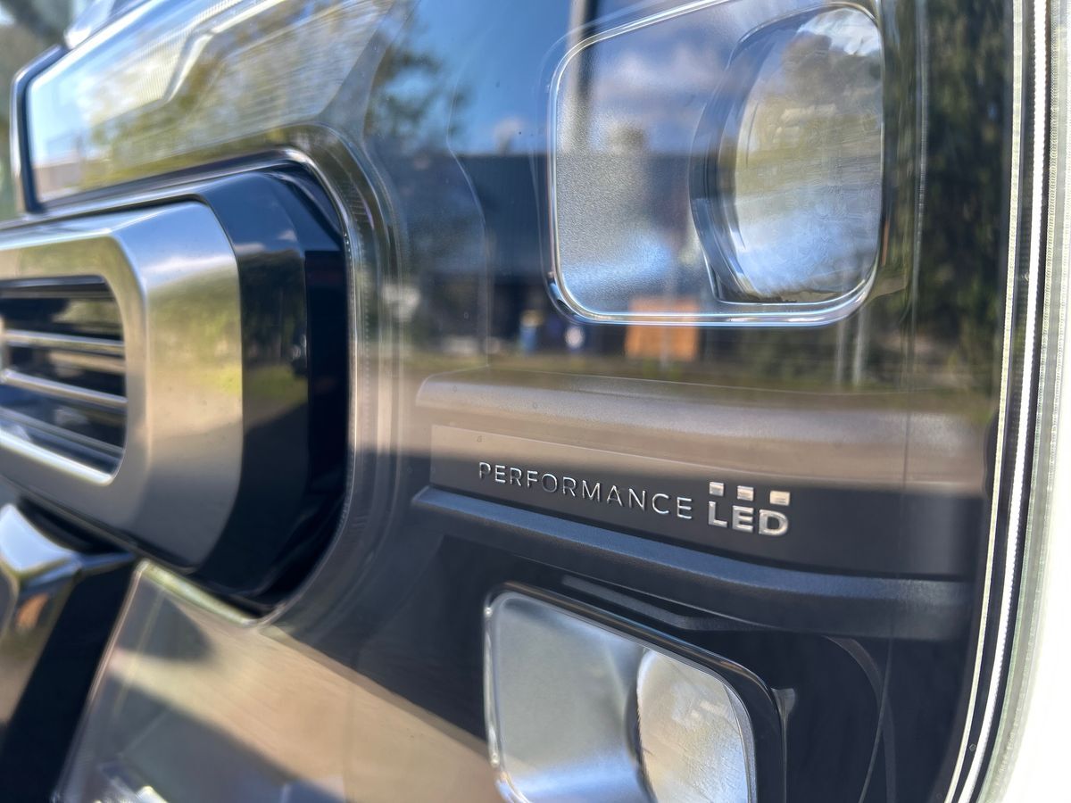 Billede af Ford Ranger Double Cab 3,0 EcoBlue Platinum e-4WD 240HK Pick-Up 10g Aut.