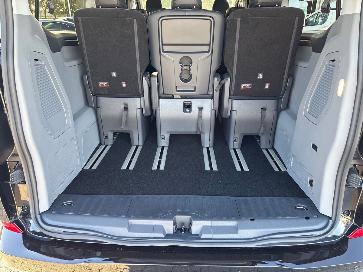 Billede af Ford E-Tourneo Custom 340 L2H1 EL Titanium X 218HK Aut.
