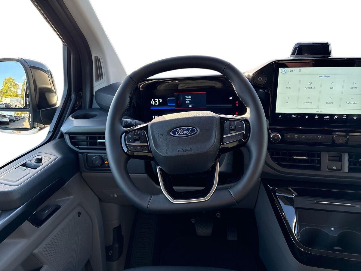 Billede af Ford E-Tourneo Custom 340 L2H1 EL Titanium X 218HK Aut.