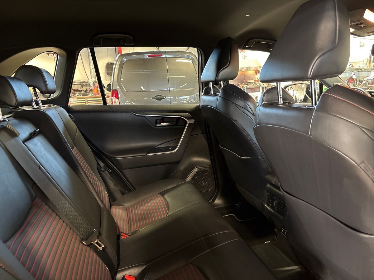 Billede af Toyota RAV4 Plug-in 2,5 Plugin-hybrid H3 Premium AWD 306HK 5d 6g Aut.