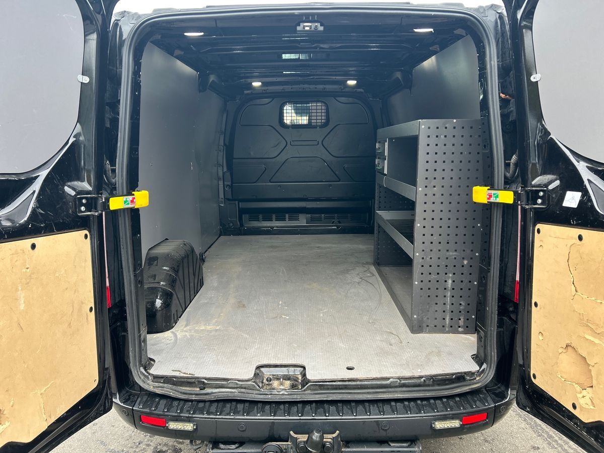 Billede af Ford Transit Custom 300 L2H1 2,0 TDCi Trend 130HK Van 6g Aut.