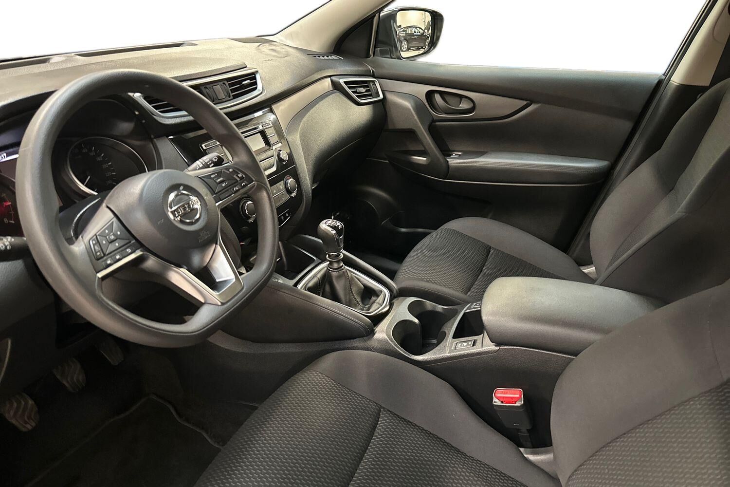 Billede af Nissan Qashqai 1,3 Dig-T Visia 140HK 5d 6g