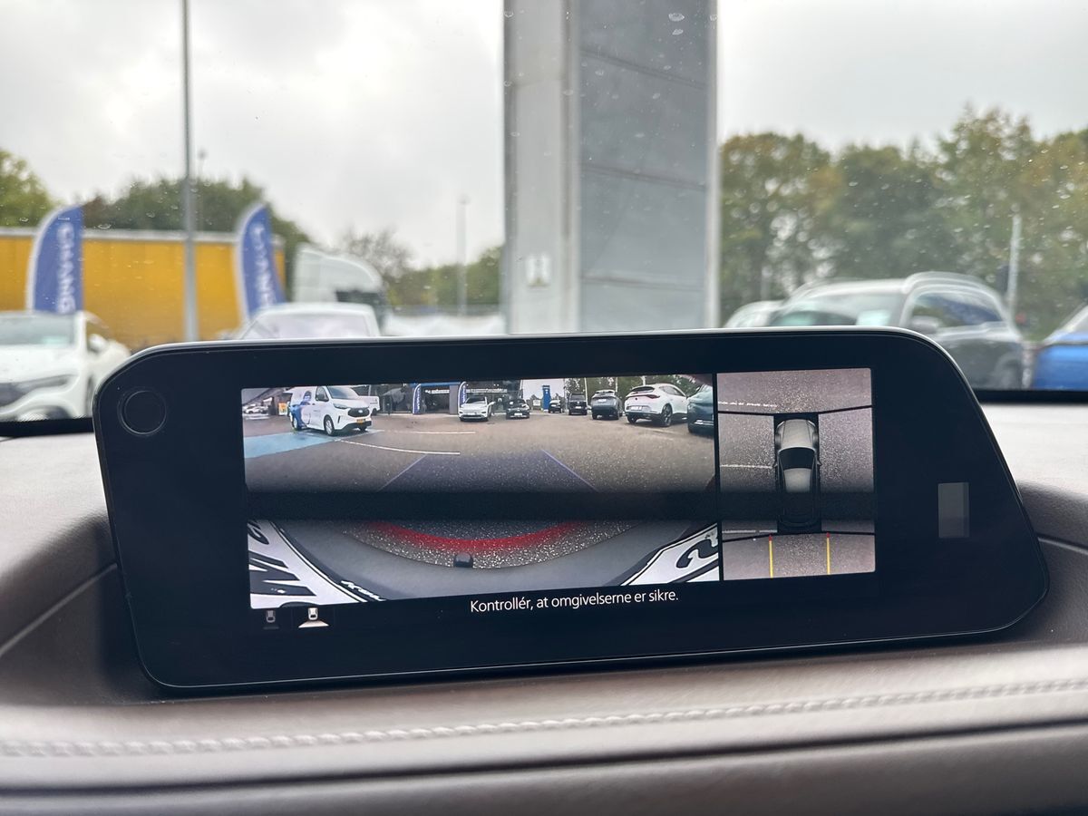 Billede af Mazda CX-30 2,0 Skyactiv-X  Mild hybrid Cosmo m. Technology Pack 180HK 5d 6g Aut.