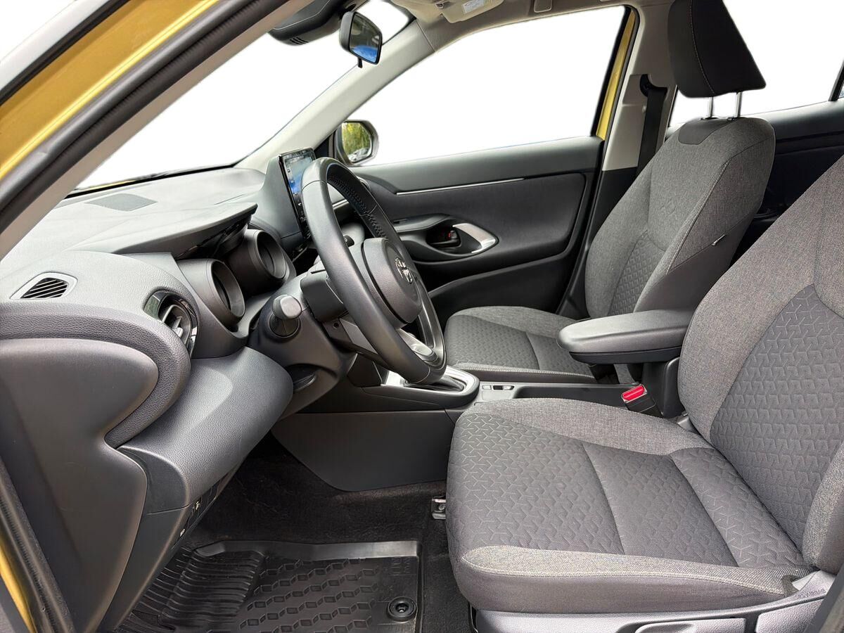 Billede af Toyota Yaris Cross 1,5 Hybrid Essential Comfort 116HK 5d Trinl. Gear