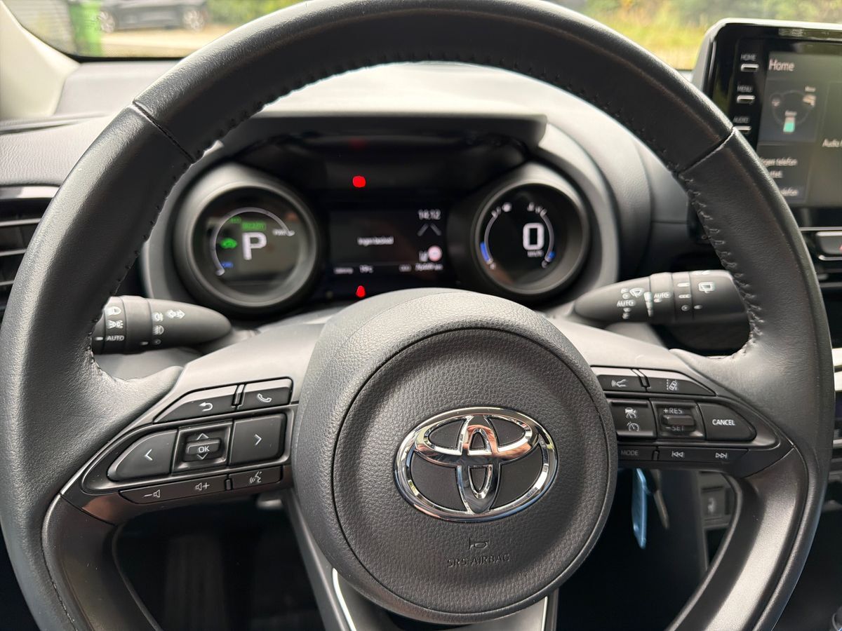 Billede af Toyota Yaris Cross 1,5 Hybrid Essential Comfort 116HK 5d Trinl. Gear
