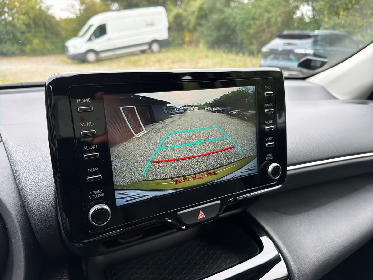 Billede af Toyota Yaris Cross 1,5 Hybrid Essential Comfort 116HK 5d Trinl. Gear