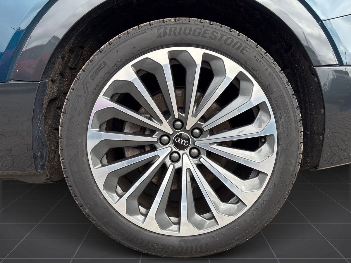 Billede af Audi E-tron 55 Advanced Quattro 408HK 5d Aut.