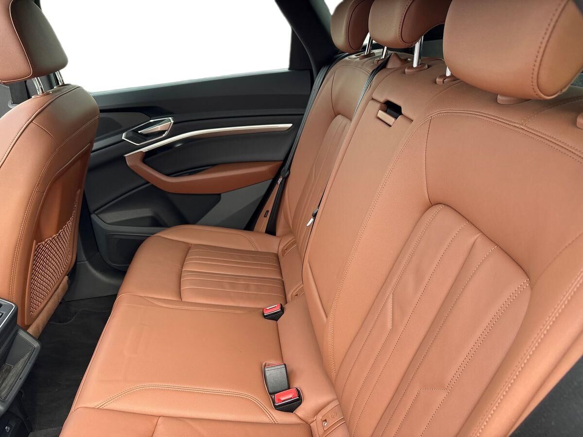 Billede af Audi E-tron 55 Advanced Quattro 408HK 5d Aut.