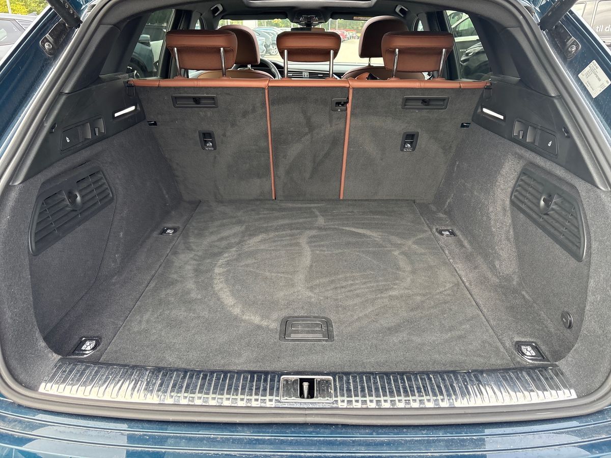 Billede af Audi E-tron 55 Advanced Quattro 408HK 5d Aut.