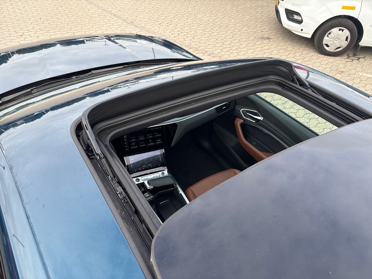 Billede af Audi E-tron 55 Advanced Quattro 408HK 5d Aut.