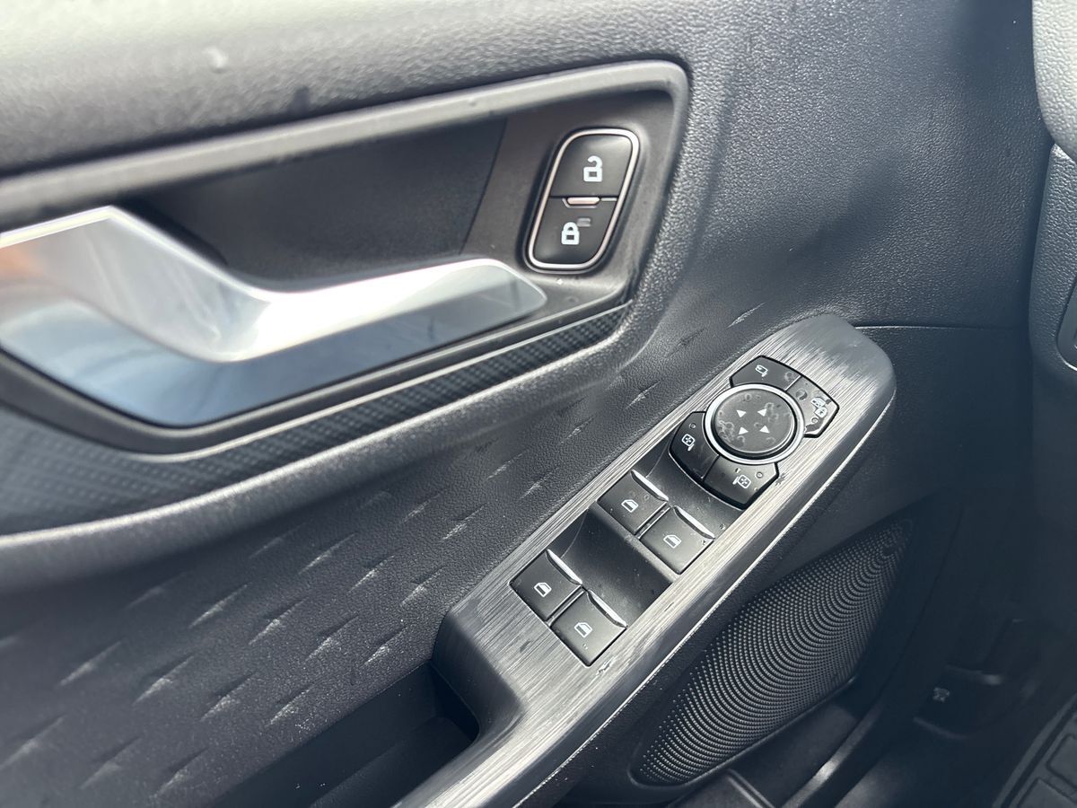 Billede af Ford Kuga 2,5 Plugin-hybrid ST-Line X CVT 225HK 5d Trinl. Gear
