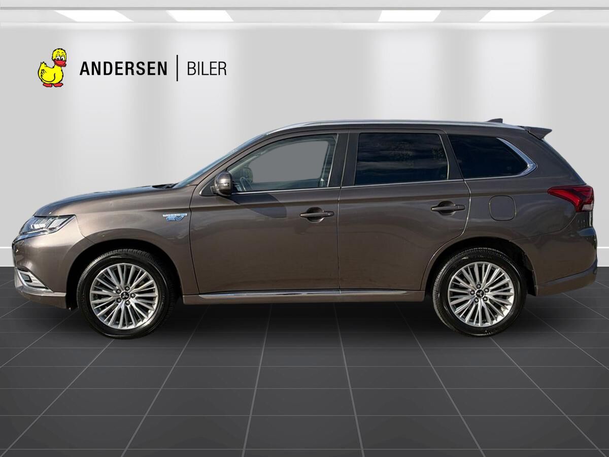 Billede af Mitsubishi Outlander 2,4 PHEV  Plugin-hybrid Intense 4WD 224HK 5d 6g Trinl. Gear
