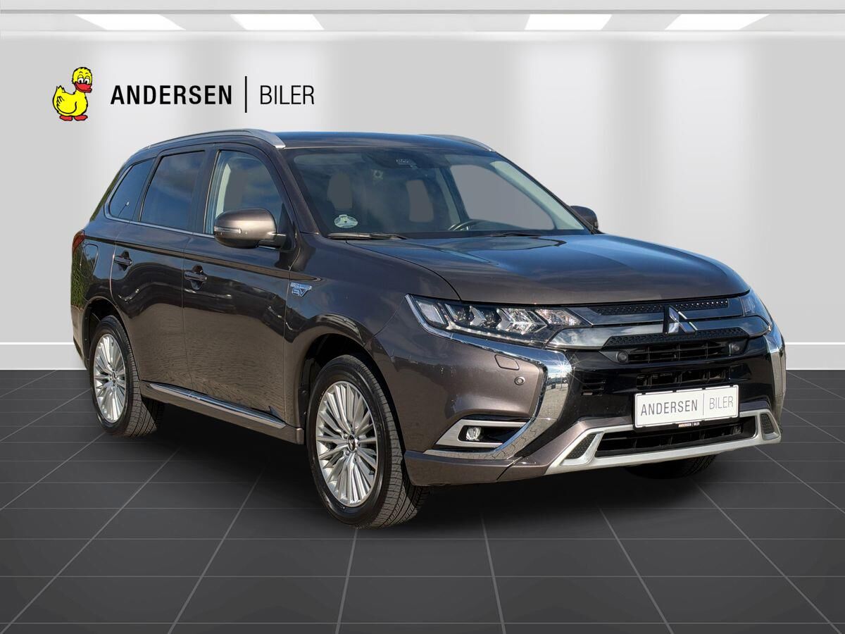 Billede af Mitsubishi Outlander 2,4 PHEV  Plugin-hybrid Intense 4WD 224HK 5d 6g Trinl. Gear
