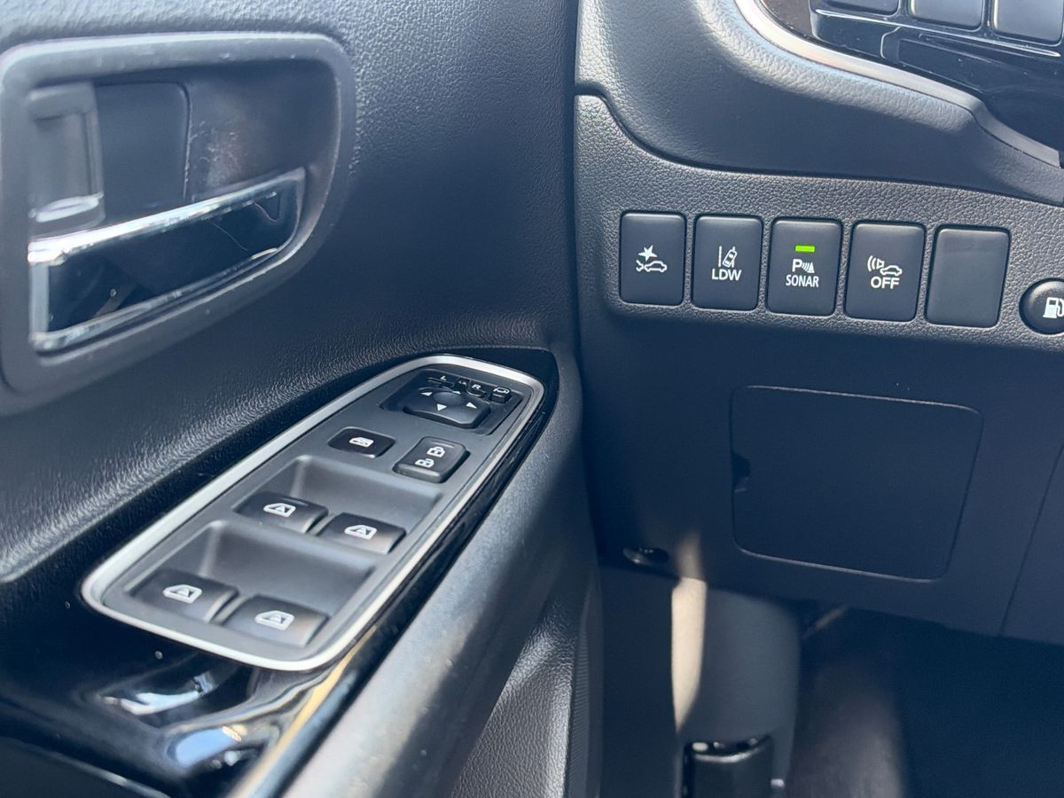 Billede af Mitsubishi Outlander 2,4 PHEV  Plugin-hybrid Intense 4WD 224HK 5d 6g Trinl. Gear