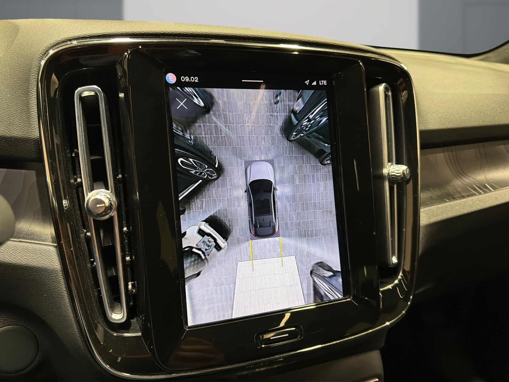 Billede af Volvo C40 P8 Recharge Twin Pro AWD 408HK 4d Aut.