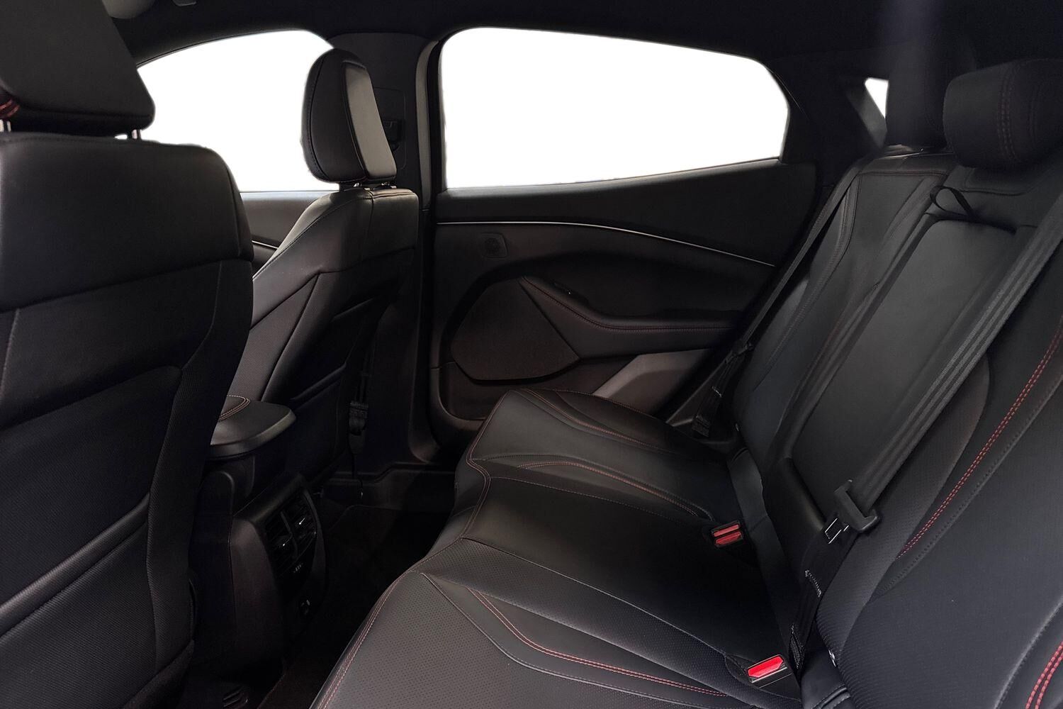 Billede af Ford Mustang Mach-E EL SR Premium AWD 269HK 5d Aut.