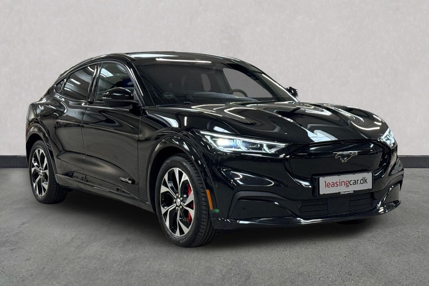 Billede af Ford Mustang Mach-E EL SR Premium AWD 269HK 5d Aut.