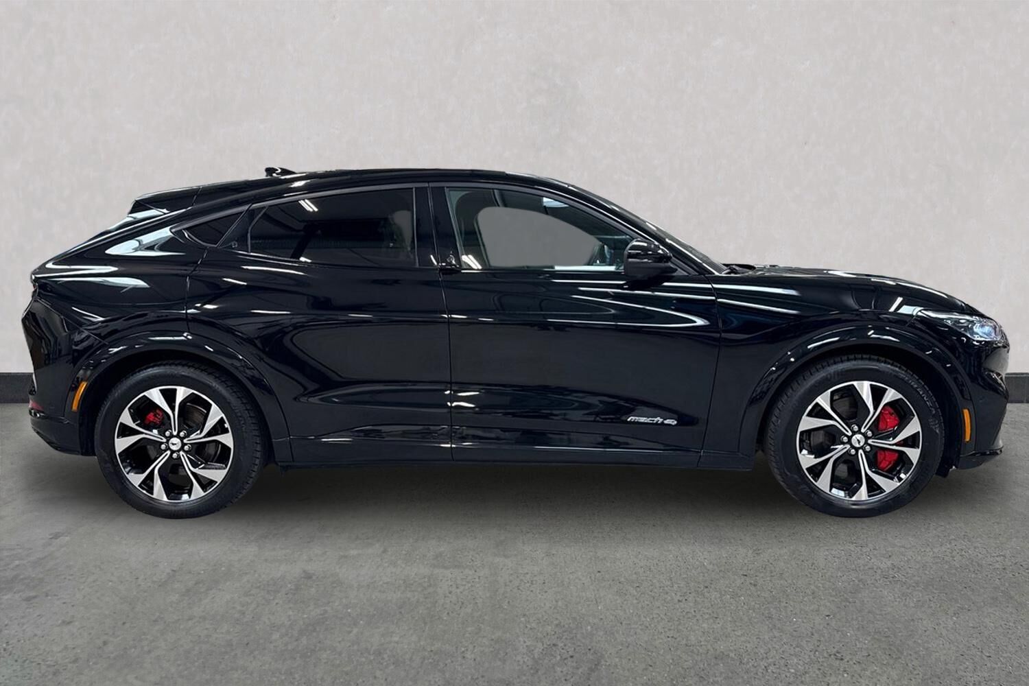Billede af Ford Mustang Mach-E EL SR Premium AWD 269HK 5d Aut.