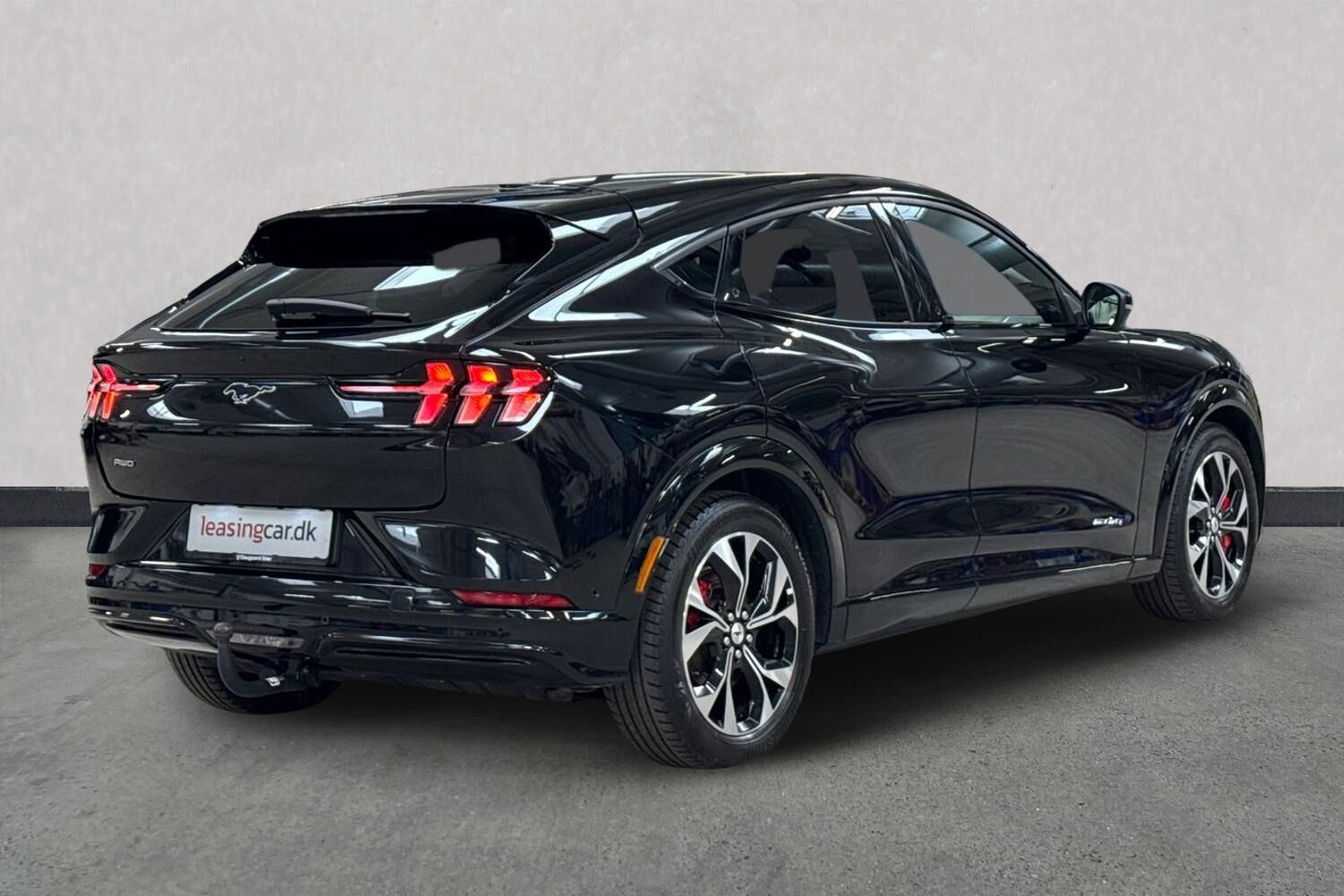 Billede af Ford Mustang Mach-E EL SR Premium AWD 269HK 5d Aut.