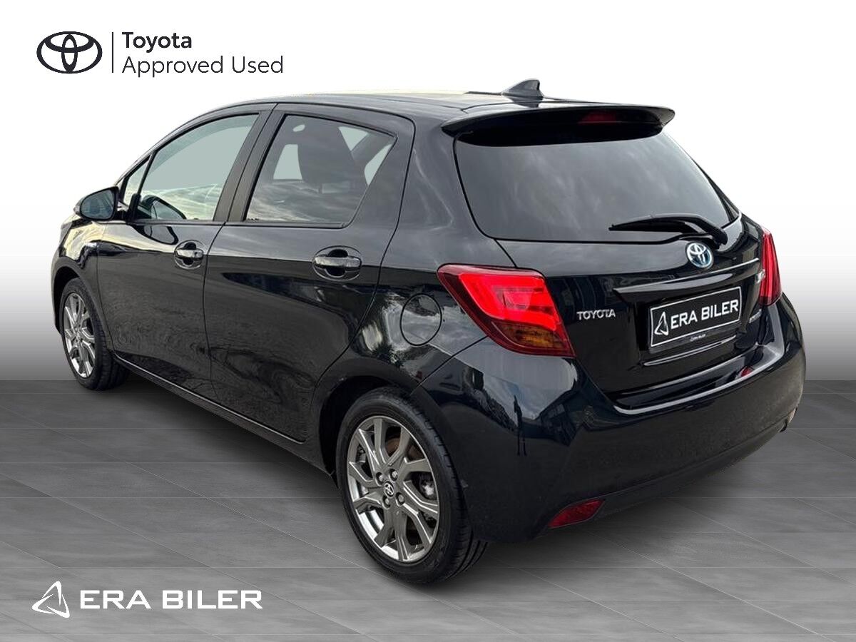 Billede af Toyota Yaris 1,5 Hybrid H2 Style E-CVT 100HK 5d Trinl. Gear