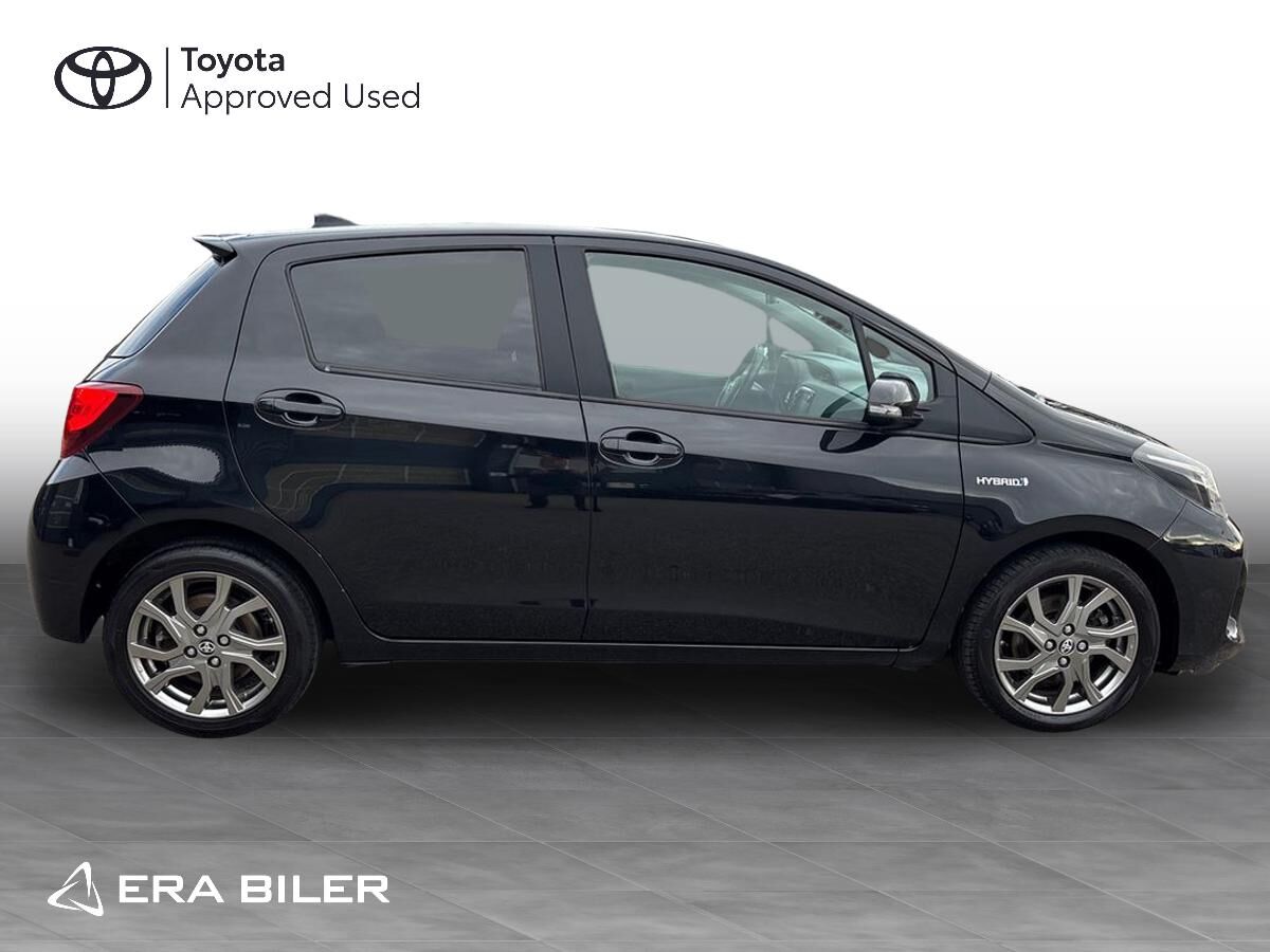 Billede af Toyota Yaris 1,5 Hybrid H2 Style E-CVT 100HK 5d Trinl. Gear