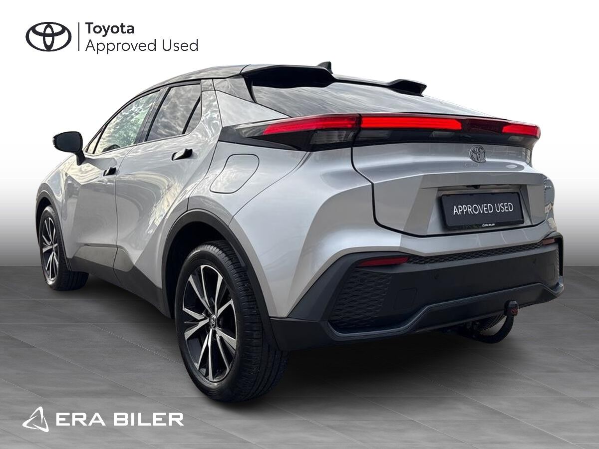 Billede af Toyota C-HR 2,0 Plugin-hybrid Style Smart Bi-tone E-CVT 223HK 5d Trinl. Gear