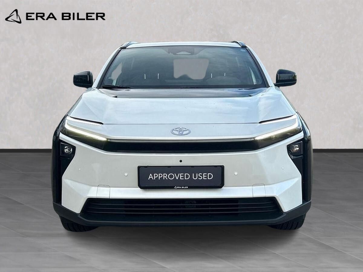 Billede af Toyota bZ4X 165 kW (224 hk) aut. gear Executive