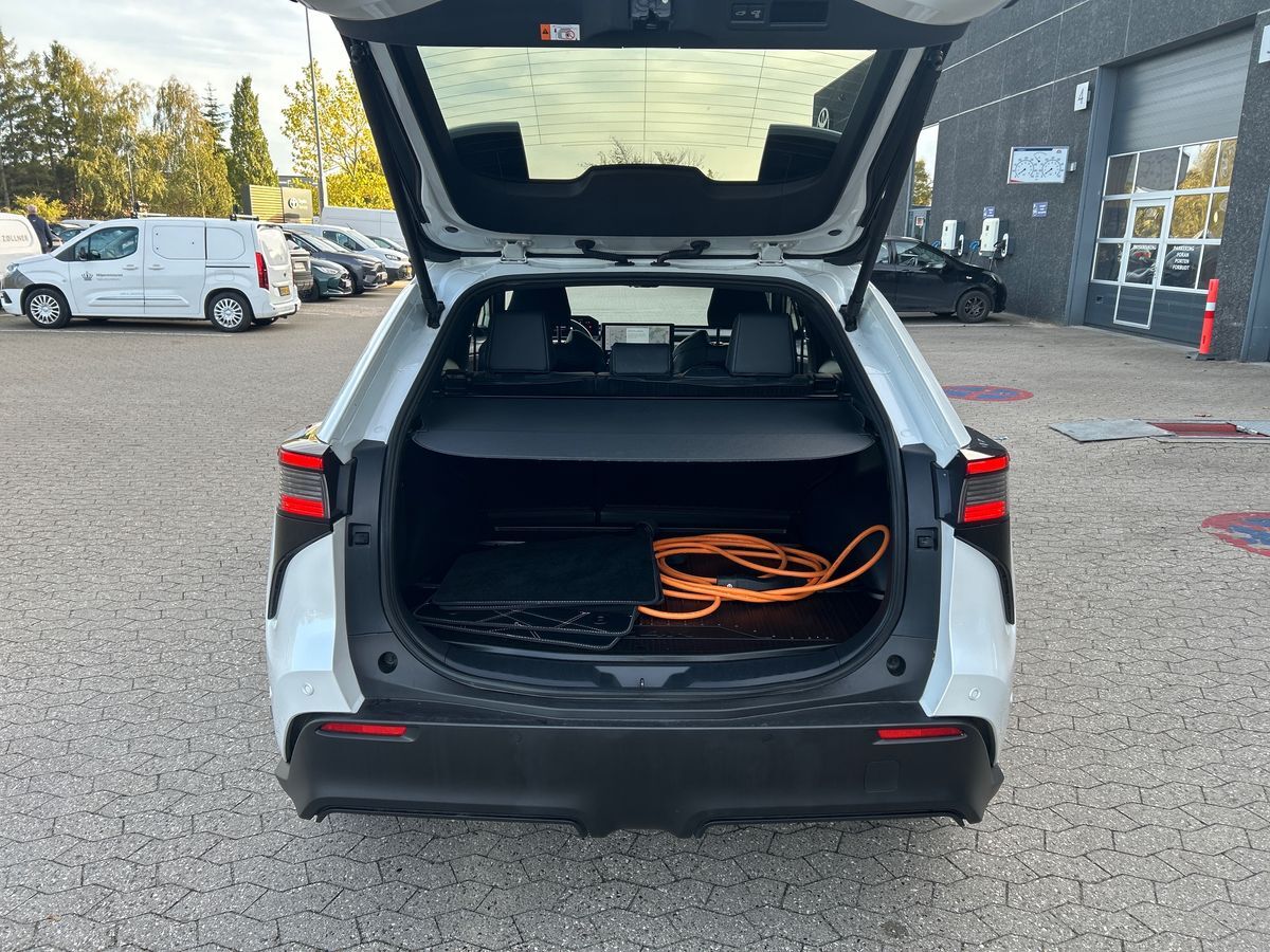 Billede af Toyota bZ4X 165 kW (224 hk) aut. gear Executive