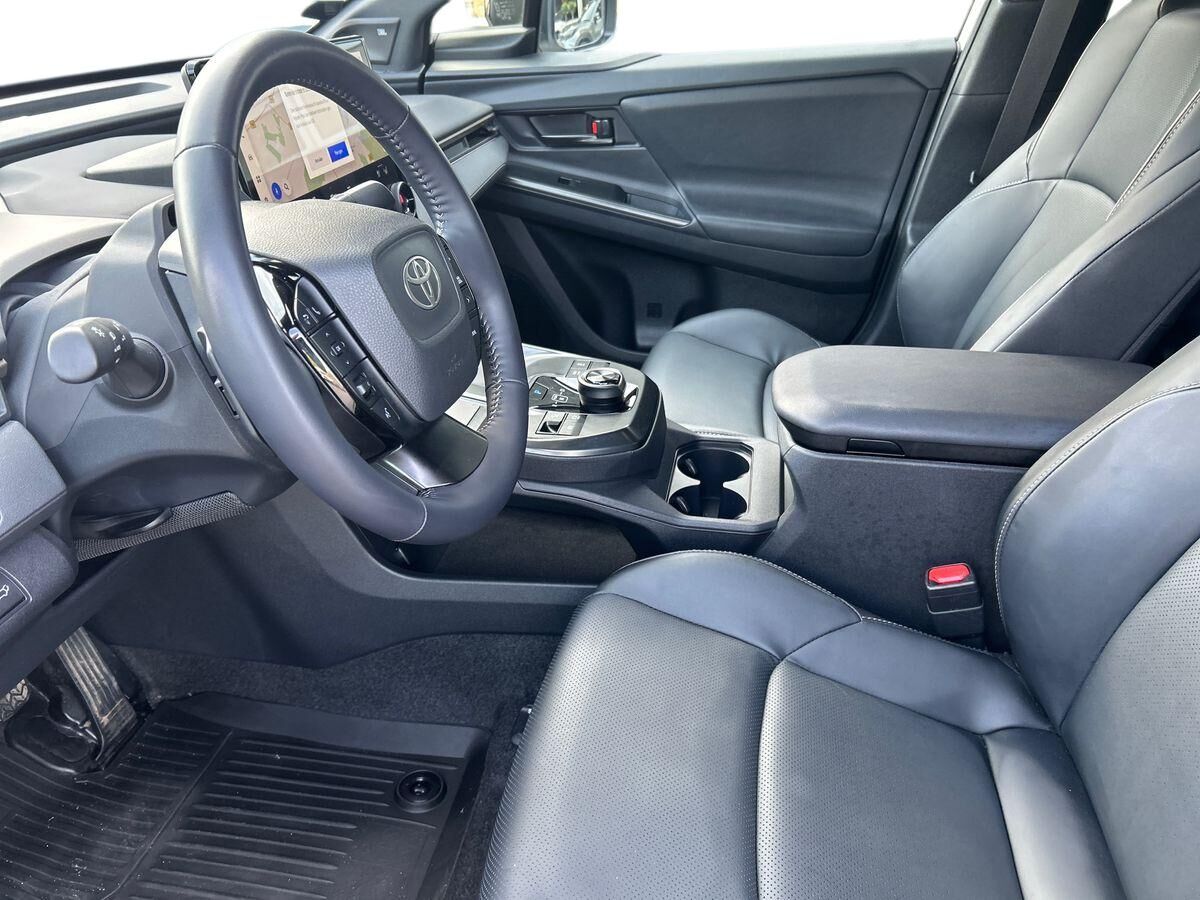 Billede af Toyota bZ4X 165 kW (224 hk) aut. gear Executive