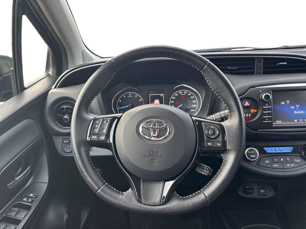 Billede af Toyota Yaris 1,5 VVT-I T3 Premiumpakke 111HK 5d 6g