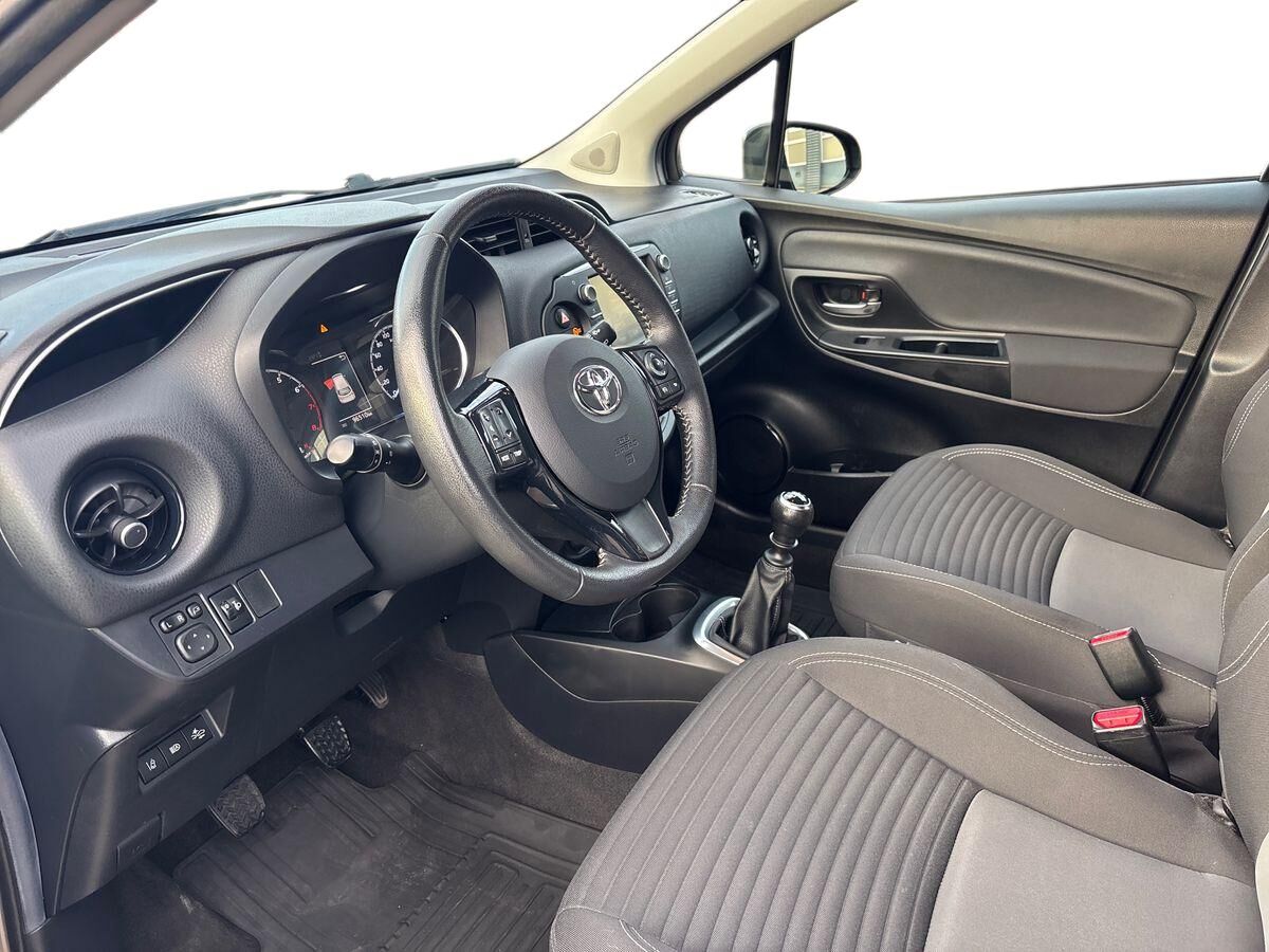 Billede af Toyota Yaris 1,5 VVT-I T3 Premiumpakke 111HK 5d 6g