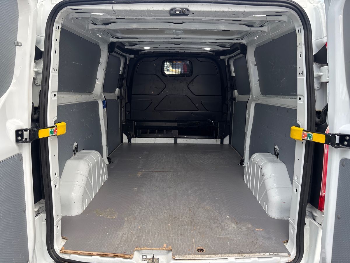 Billede af Ford Transit Custom 300 L2H1 2,0 TDCi Trend 130HK Van 6g Aut.