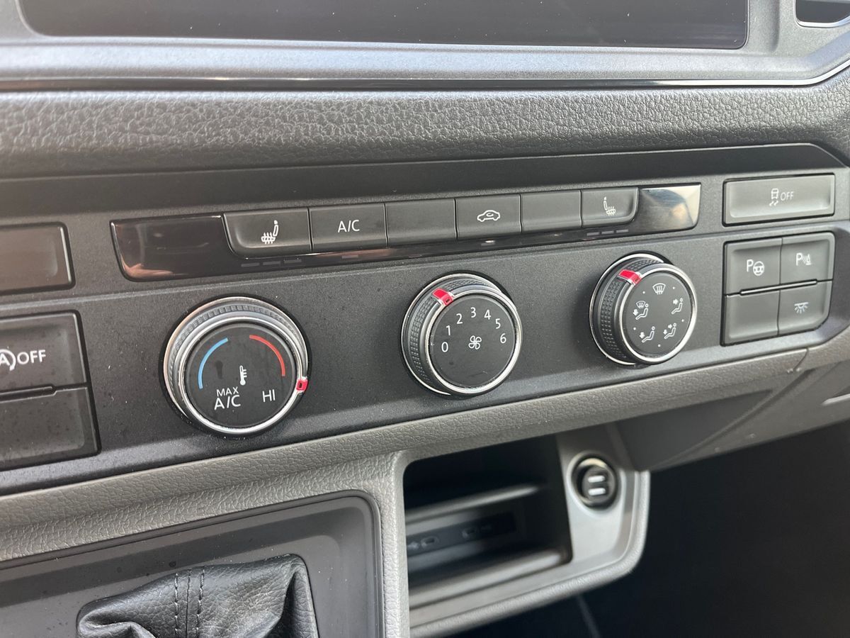 Billede af VW Crafter 35 L3H2 2,0 TDI SCR 177HK Van 8g Aut.
