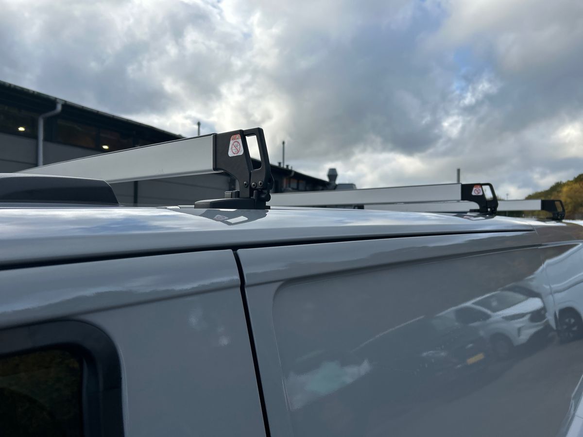 Billede af Ford E-Transit Custom 340 L2H1 EL Sport 286HK Van Aut.