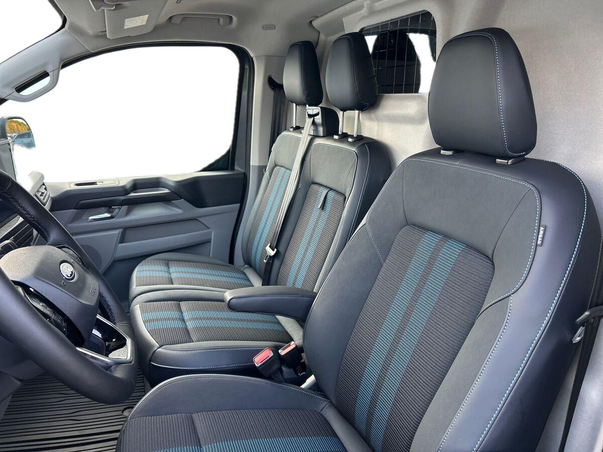 Billede af Ford E-Transit Custom 340 L2H1 EL Sport 286HK Van Aut.