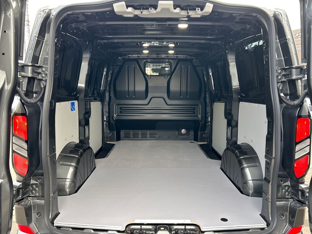 Billede af Ford Transit Custom 320 L1H1 2,0 EcoBlue Limited 170HK Van 8g Aut.