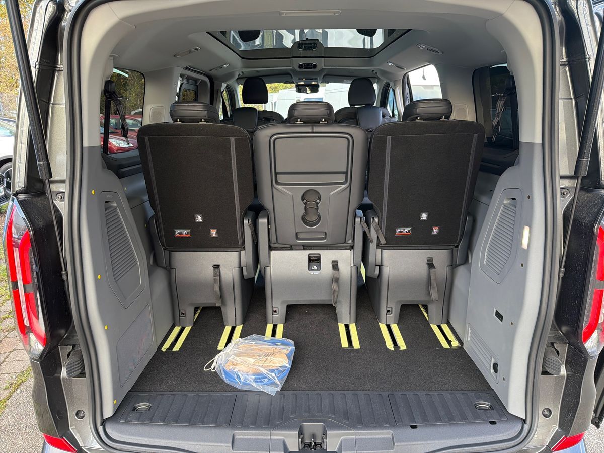 Billede af Ford E-Tourneo Custom 340 L1H1 EL Titanium X 218HK Aut.