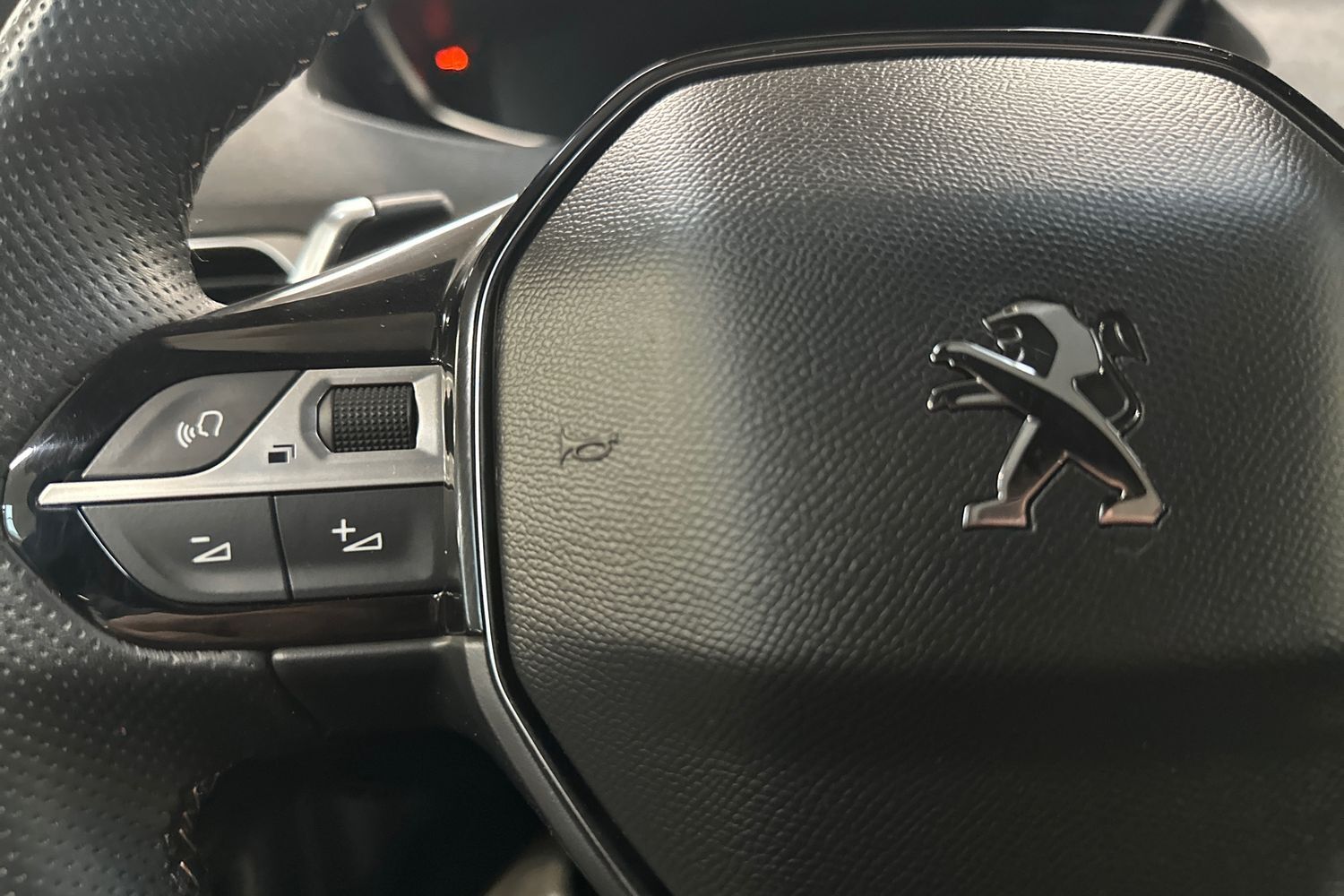 Billede af Peugeot 5008 1,2 PureTech GT EAT8 130HK 5d 8g Aut.