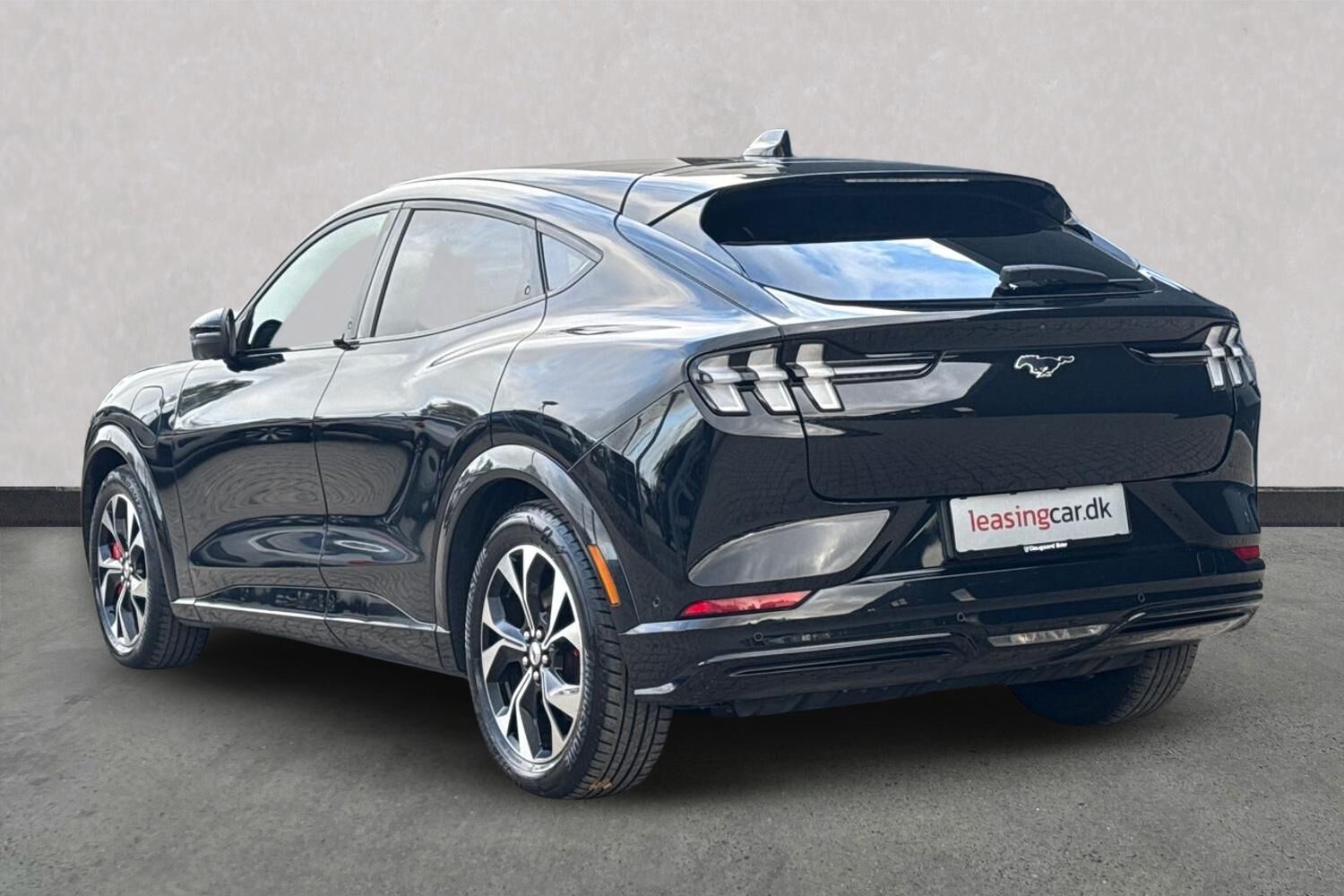 Billede af Ford Mustang Mach-E EL SR Premium AWD 269HK 5d Aut.