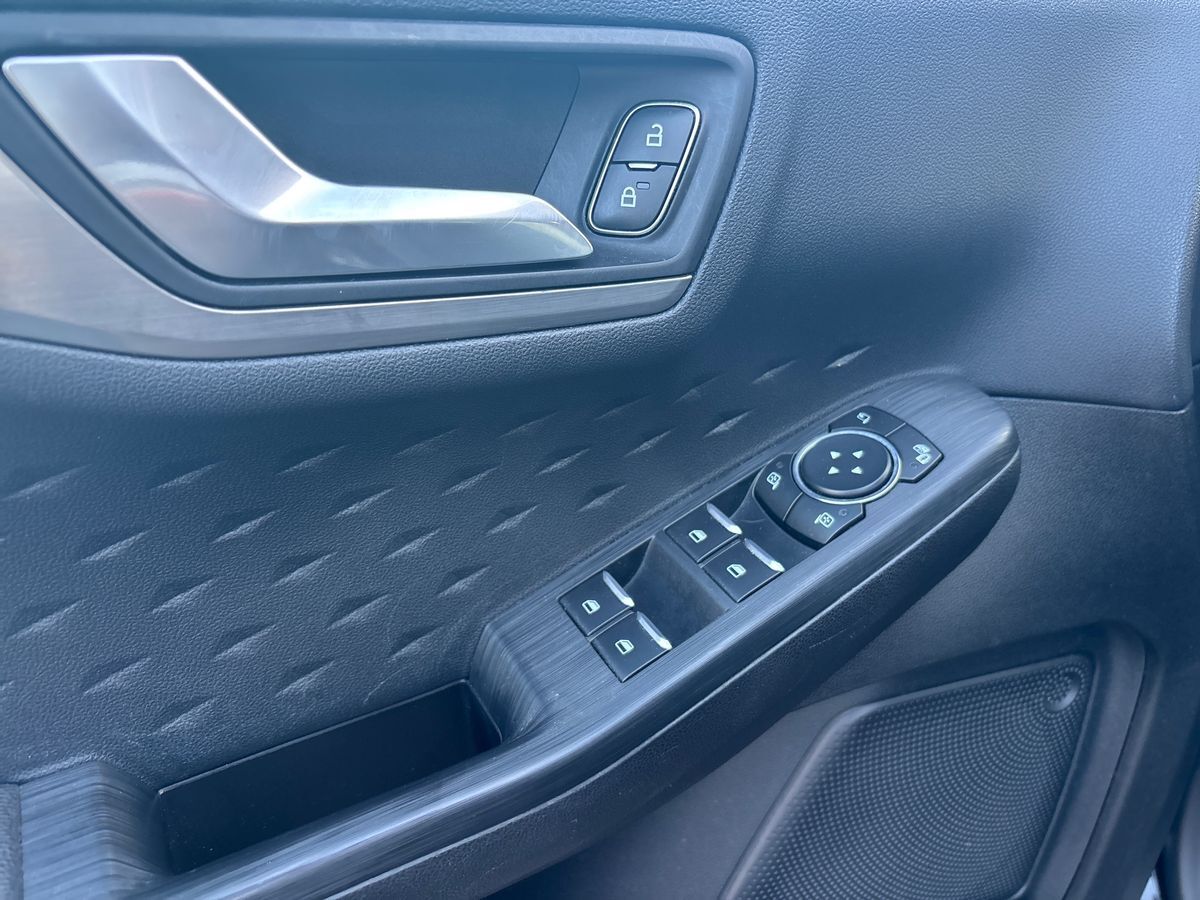 Billede af Ford Kuga 2,5 Plugin-hybrid Titanium CVT 225HK 5d Trinl. Gear
