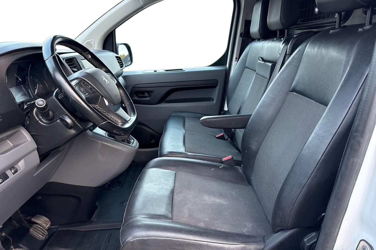 Billede af Peugeot Expert L3 2,0 BlueHDi Premium Pro 122HK Van 6g